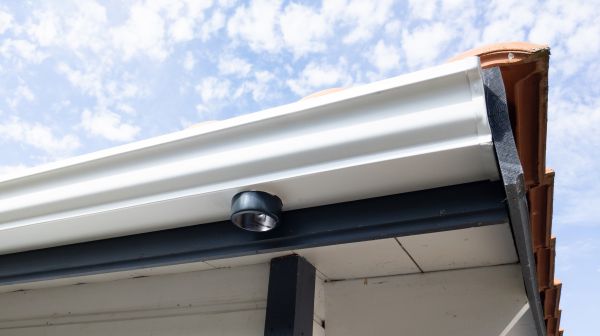 Seamless Gutters Installation in Jackson