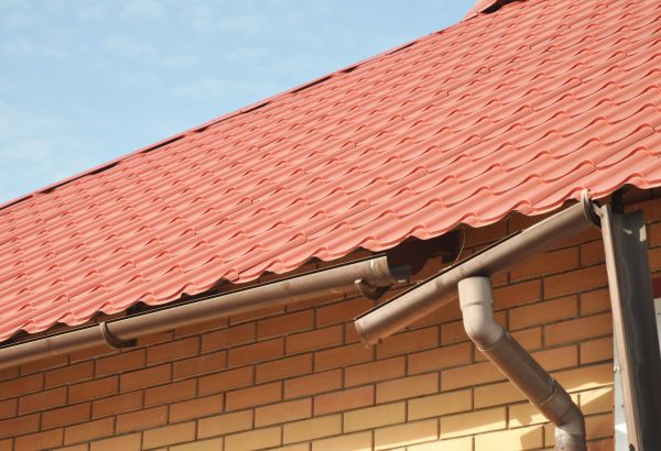 Loose Gutter Repair in Jackson
